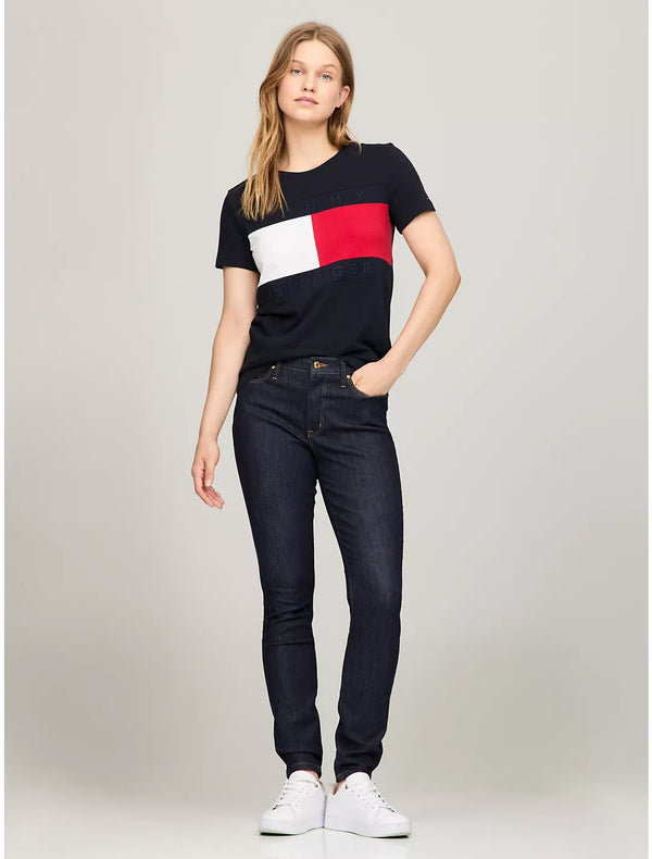 Tommy Hilfiger cuello redondo con logotipo de bandera destacado